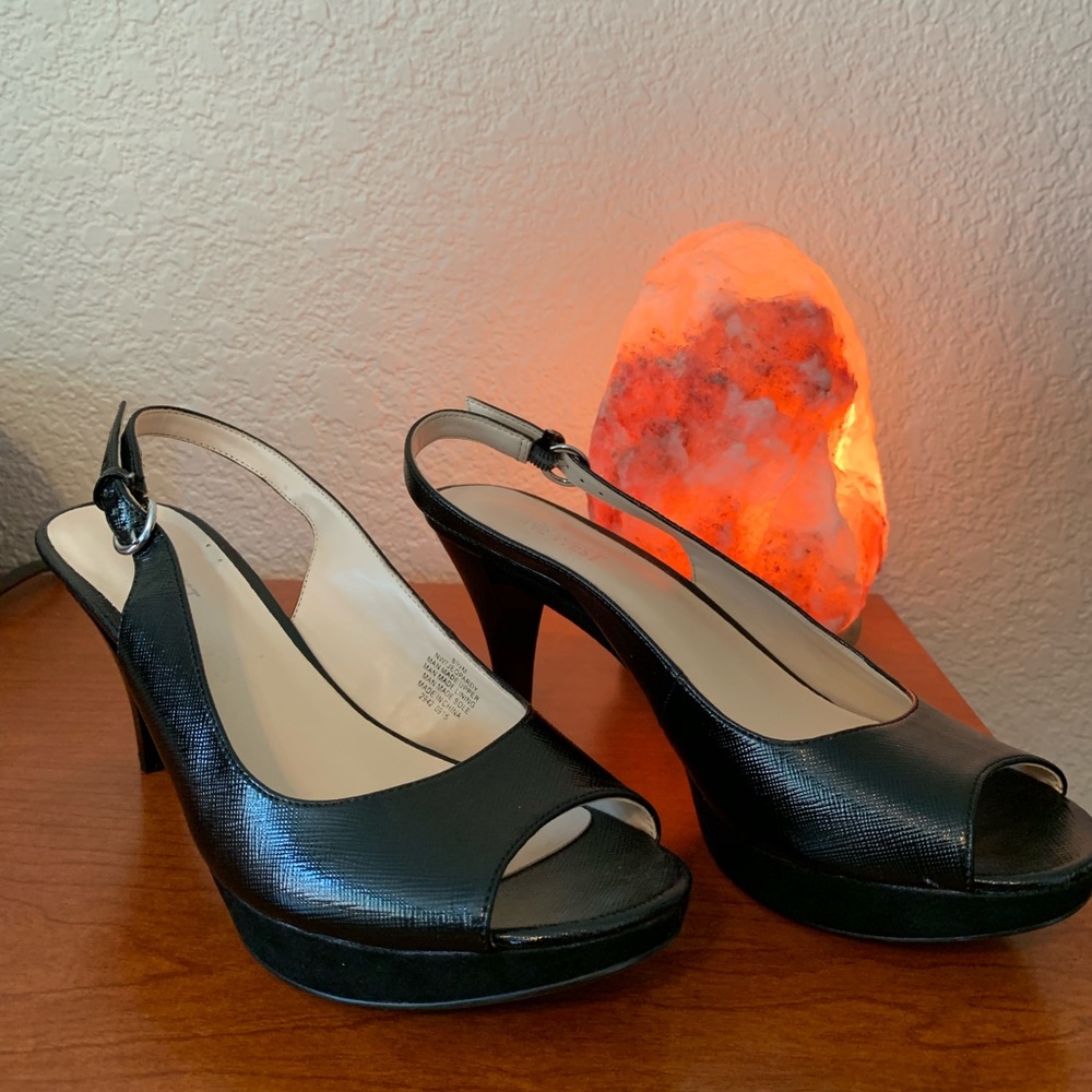Nine West Black Pumps